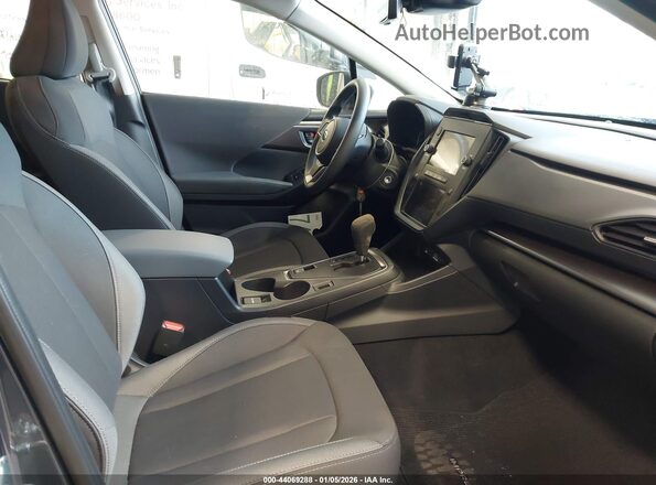 JF1GUABCXS8319075 2025 SUBARU IMPREZA Серый Вид салона спереди