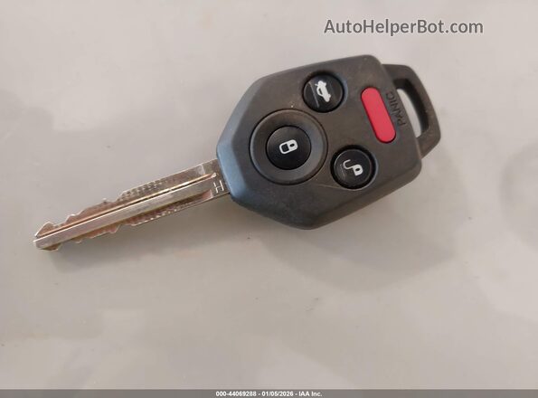 JF1GUABCXS8319075 2025 SUBARU IMPREZA Серый Вид панели приборов