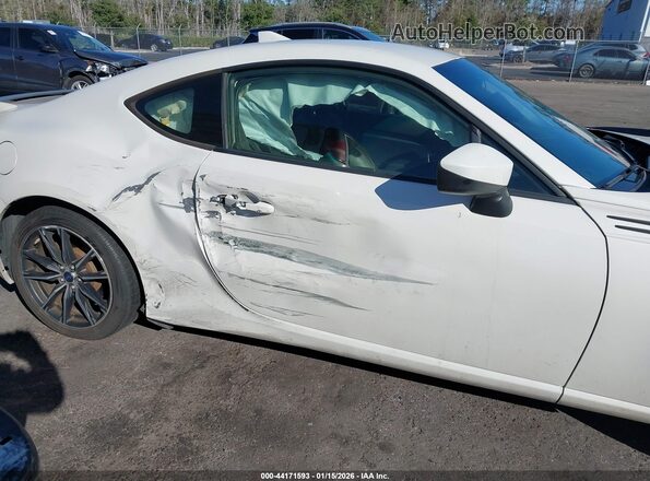 JF1ZCAC13H8605335 2017 SUBARU BRZ White Widok z przodu
