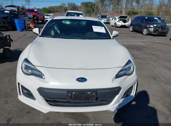 JF1ZCAC13H8605335 2017 SUBARU BRZ White Widok zestawu wskaźników