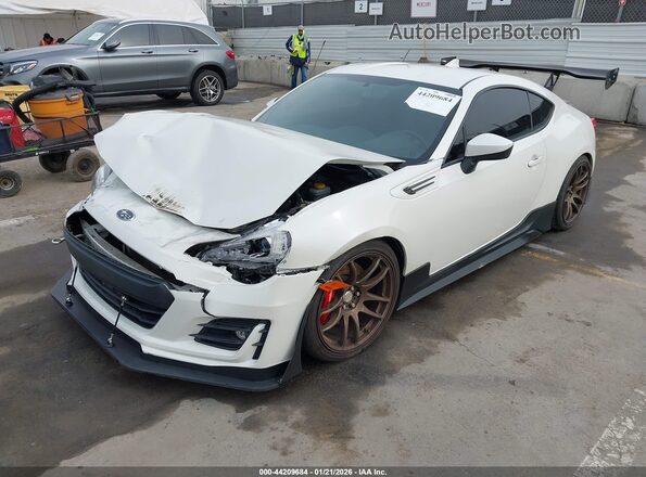 JF1ZCAC17H9605946 2017 SUBARU BRZ White Przód lewy