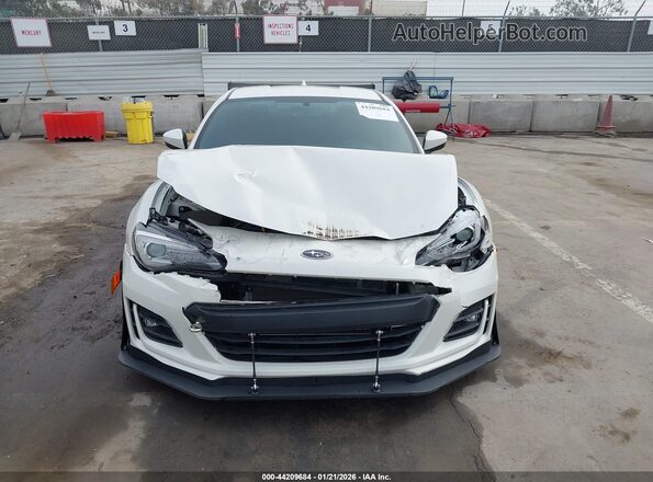 JF1ZCAC17H9605946 2017 SUBARU BRZ White Widok zestawu wskaźników
