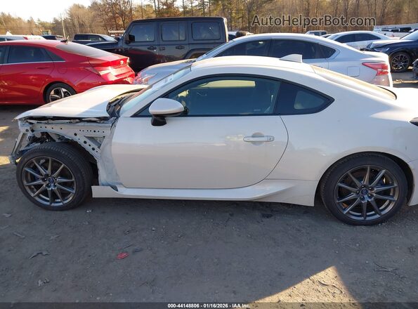 JF1ZDBB10N9702812 2022 SUBARU BRZ White სალონის 360-გრადუსიანი ხედი