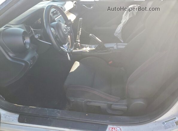 JF1ZDBB15N9702451 2022 SUBARU BRZ White Vista interior delantera