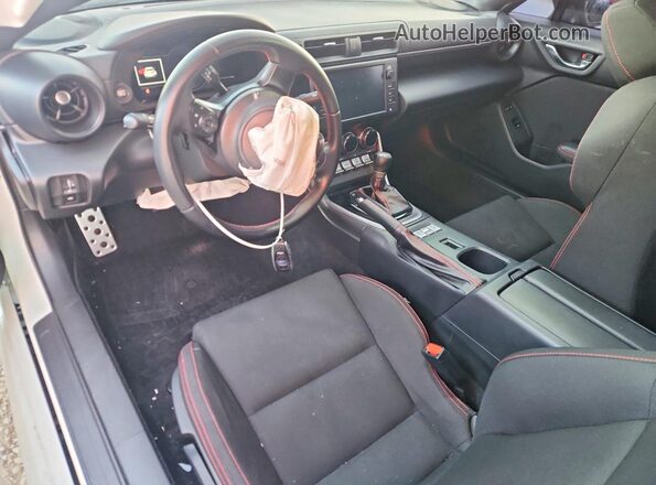 JF1ZDBC1XP8701044 2023 SUBARU BRZ White Widok deski rozdzielczej