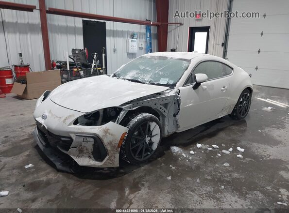 JF1ZDBE16N9703829 2022 SUBARU BRZ White წინა მარცხენა ხედი სამი მეოთხედიდან