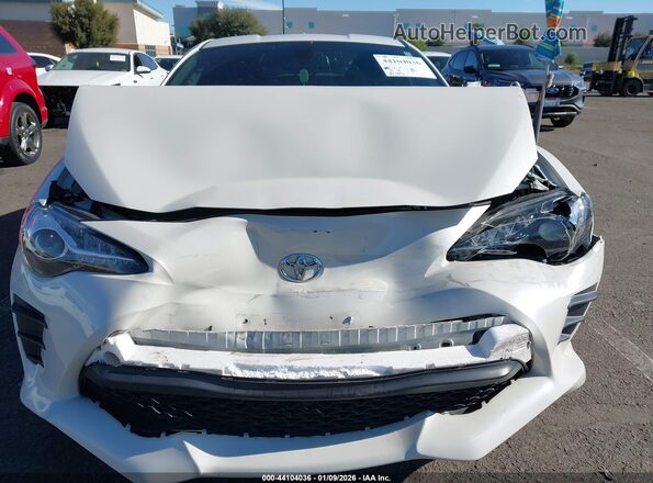 JF1ZNAA14L8753709 2020 TOYOTA 86 White ხელსაწყოთა პანელის ხედი