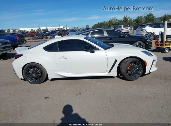 JF1ZNBE18R9760150 2024 TOYOTA GR86 Белый Вид задней части салона