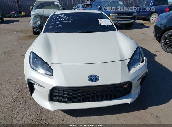 JF1ZNBE18R9760150 2024 TOYOTA GR86 Белый Вид щитка приборов
