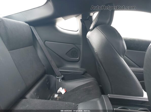 JF1ZNBF12P8764616 2023 TOYOTA GR86 White Widok naklejki z numerem VIN