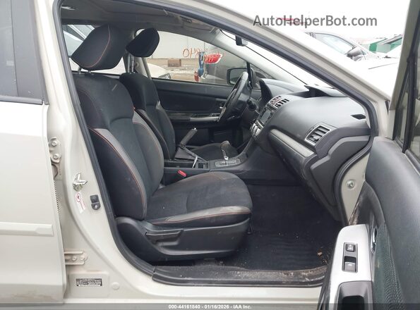 JF2GPABC5H8220109 2017 SUBARU CROSSTREK Cream წინა სალონის ხედი