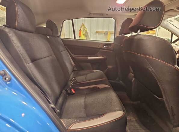 JF2GPABC9G8239504 2016 SUBARU CROSSTREK Blue Вид задньої частини салону