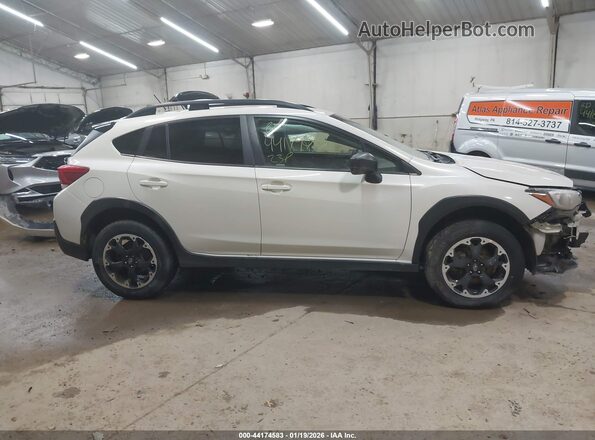 JF2GTAAC5P9249776 2023 SUBARU CROSSTREK White სალონის 360-გრადუსიანი ხედი