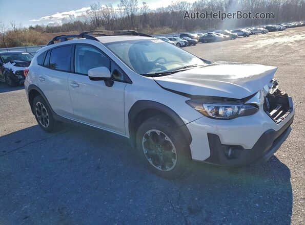 JF2GTAPC4N8218495 2022 SUBARU CROSSTREK White Delantero derecho
