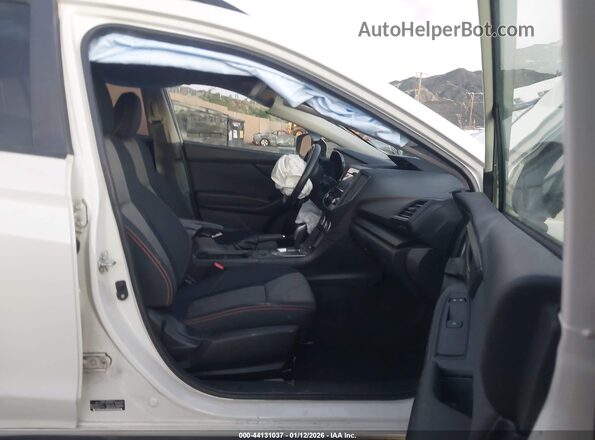 JF2GTAPC5N8268497 2022 SUBARU CROSSTREK White Widok wnętrza z przodu