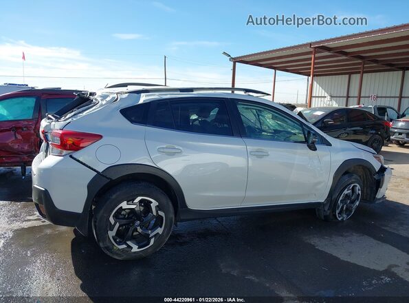 JF2GTHNC0NH286109 2022 SUBARU CROSSTREK White Rear interior view