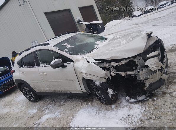JF2GUHDC2S8238797 2025 SUBARU CROSSTREK White Սալոնի հետևի տեսք
