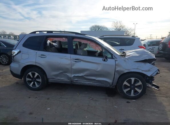 JF2SJADC3HH552848 2017 SUBARU FORESTER 2.5 Silver Vista del cuadro de instrumentos