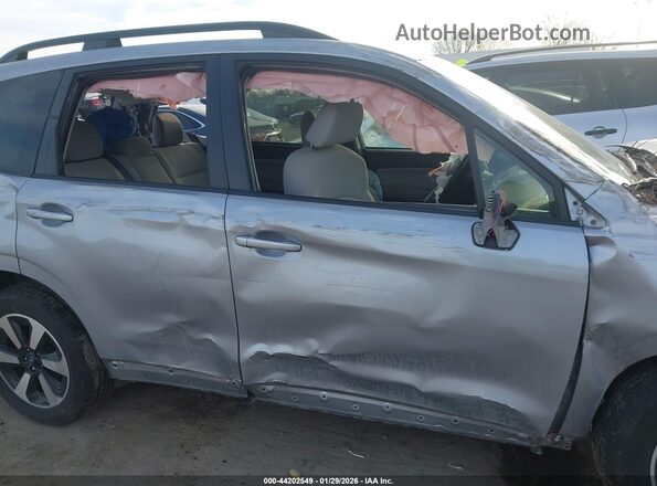 JF2SJADC3HH552848 2017 SUBARU FORESTER 2.5 Silver 