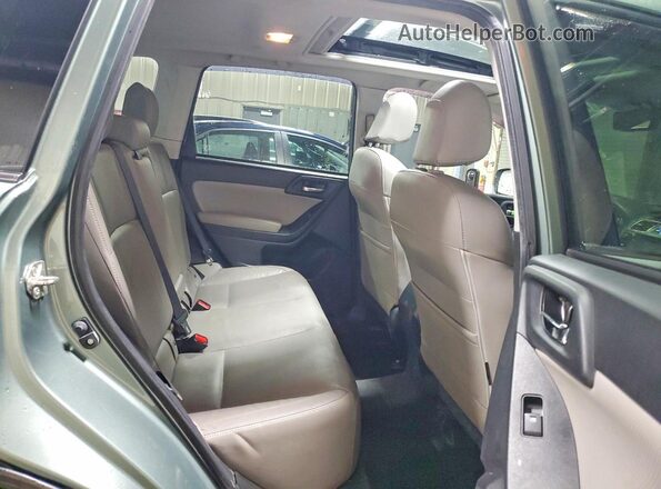 JF2SJAJC1HH411930 2017 SUBARU FORESTER 2.5 Green Widok tylnych siedzeń