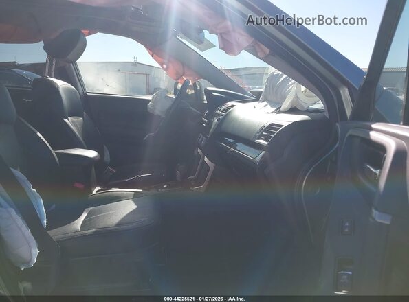 JF2SJAWC0HH547832 2017 SUBARU FORESTER 2.5I TO Green Вид салону спереду