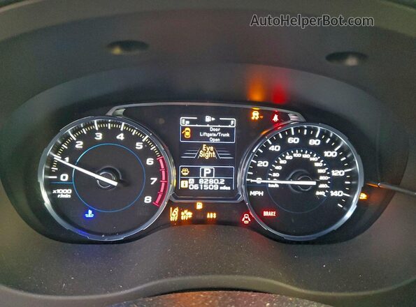 JF2SJAWC0JH490263 2018 SUBARU FORESTER 2.5I TO Green 