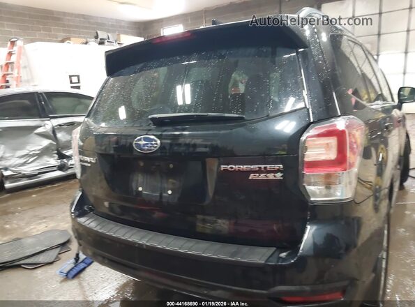 JF2SJAWC2HH809995 2017 SUBARU FORESTER 2.5I TO Черный 