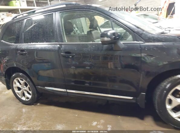JF2SJAWC2HH809995 2017 SUBARU FORESTER 2.5I TO Черный Вид задней части салона