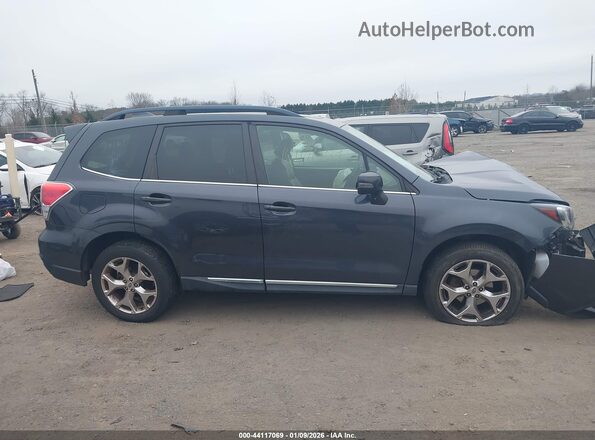 JF2SJAWC7HH555376 2017 SUBARU FORESTER 2.5I TO Gray Rear interior view