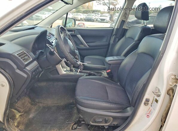 JF2SJGDC7GH475838 2016 SUBARU FORESTER2. White 