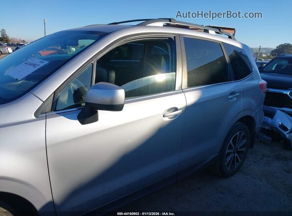 JF2SJGEC1JH484735 2018 SUBARU FORESTER2. Silver 