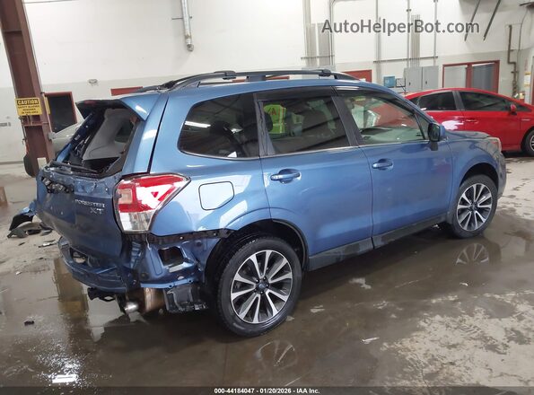 JF2SJGEC2HH544211 2017 SUBARU FORESTER2. Blue 