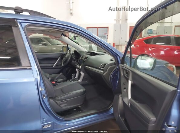 JF2SJGEC2HH544211 2017 SUBARU FORESTER2. Blue 