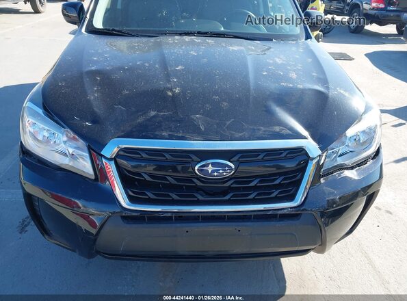 JF2SJGEC3JH553845 2018 SUBARU FORESTER2. Black 