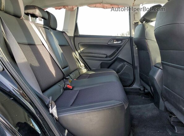JF2SJGEC6HH418210 2017 SUBARU FORESTER2. Black Вид задньої частини салону