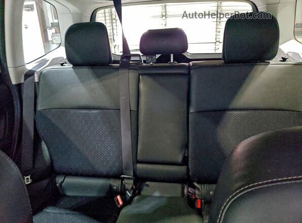 JF2SJGEC9HH496299 2017 SUBARU FORESTER2. Белый 