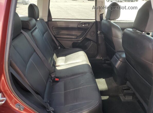 JF2SJGTC6HH411955 2017 SUBARU FORESTER2. Red Вид задньої частини салону