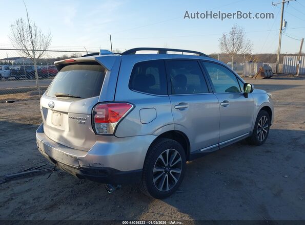 JF2SJGWC0JH400984 2018 SUBARU FORESTER2. Silver Tył prawy