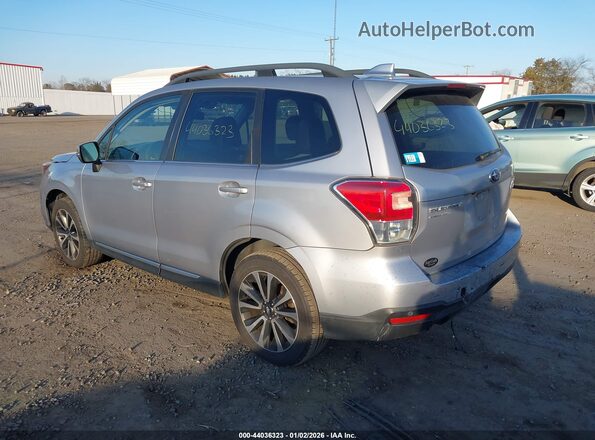 JF2SJGWC0JH400984 2018 SUBARU FORESTER2. Silver Tył lewy