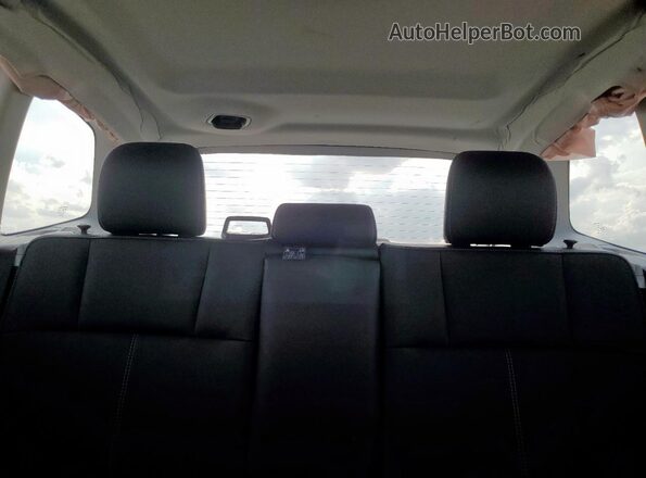 JF2SJGWC0JH554756 2018 SUBARU FORESTER2. Серебряный Вид задних сидений