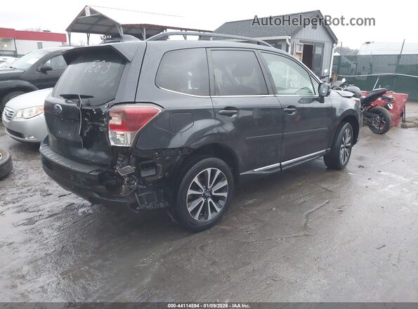 JF2SJGWC8HH421883 2017 SUBARU FORESTER2. Gray Rear right