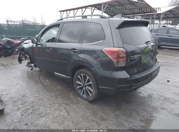 JF2SJGWC8HH421883 2017 SUBARU FORESTER2. Gray Rear left