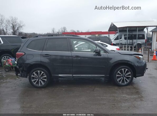 JF2SJGWC8HH421883 2017 SUBARU FORESTER2. Gray Rear interior view