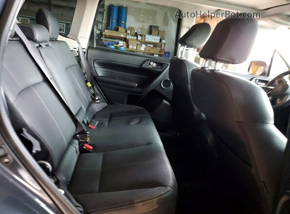 JF2SJGWC8JH446174 2018 SUBARU FORESTER2. Charcoal Rear seats view