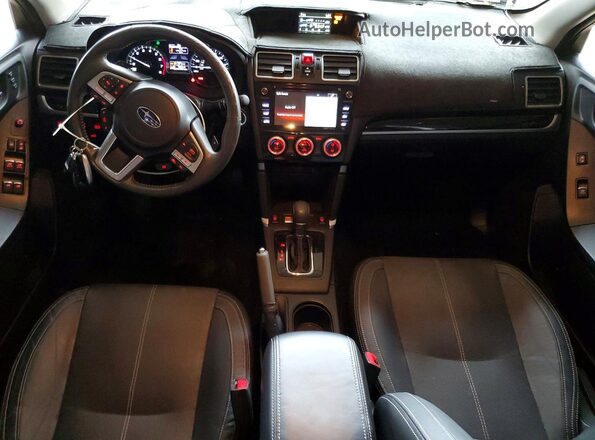 JF2SJGWC8JH446174 2018 SUBARU FORESTER2. Charcoal Dashboard view