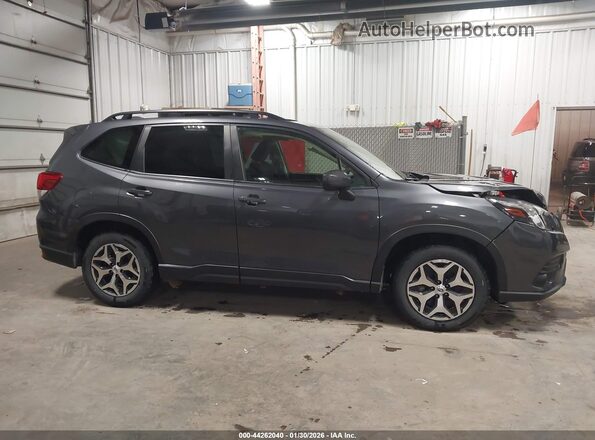 JF2SKAEC1NH416421 2022 SUBARU FORESTER Gray 