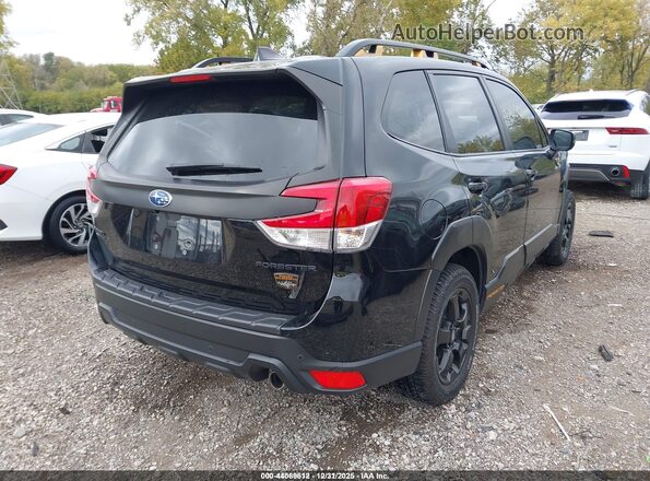 JF2SKAJC5RH513200 2024 SUBARU FORESTER Черный Задняя правая четверть