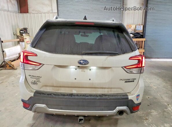 JF2SKAMC9RH403858 2024 SUBARU FORESTER White Widok z tyłu