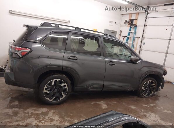 JF2SLDRC1SH546591 2025 SUBARU FORESTER Gray Vista interior trasera
