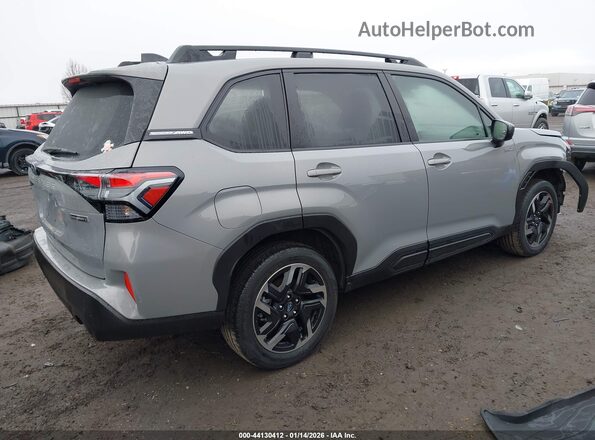 JF2SLSED2SH424860 2025 SUBARU FORESTER Silver უკანა მარჯვენა